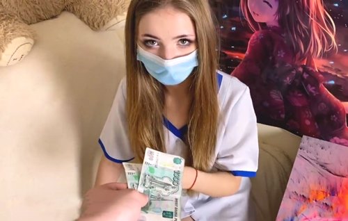 За эту кучу денег хочет девушку отъебать в ротик и в писечку, а там уже посмотрит.