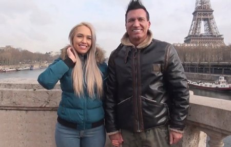 В свой медовый месяц во Франции снялись в кастинге с жестким сексом.